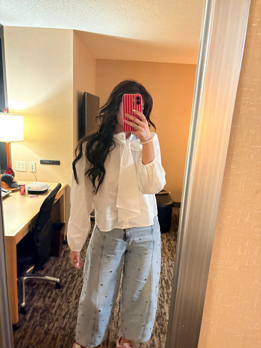 WHITE BOW FRONT TIE TOP