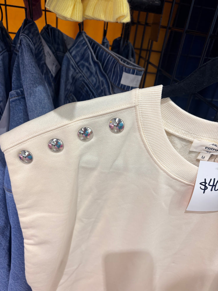 CREAM STUD TOP-3