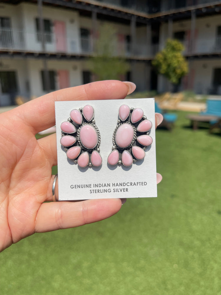 LARGE PINK CONCH STATEMENT STUDS