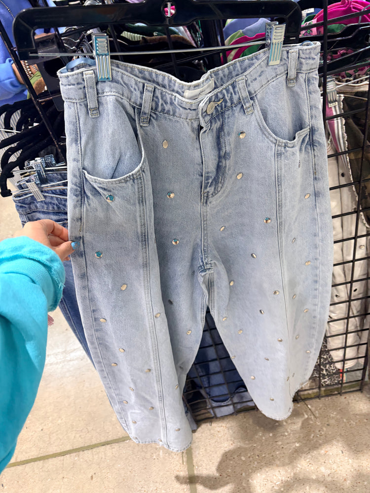 Denim stud cropped barrel jean