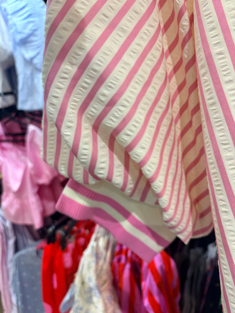 PINK STRIPE TOP- READ DESCRIPTION