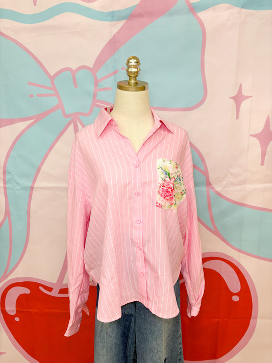 PINK BUTTON TOP WITH FLORAL POCKET