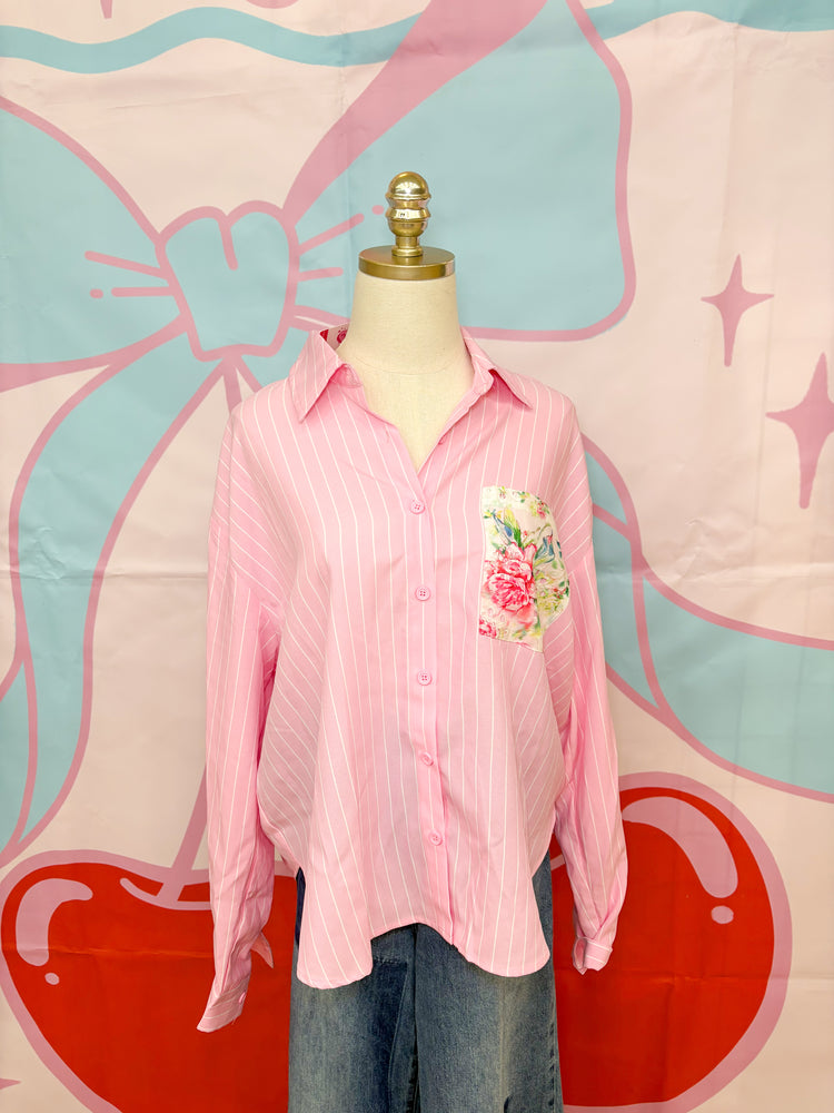 PINK BUTTON TOP WITH FLORAL POCKET