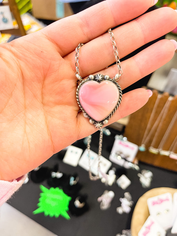 PINK CONCH HEART