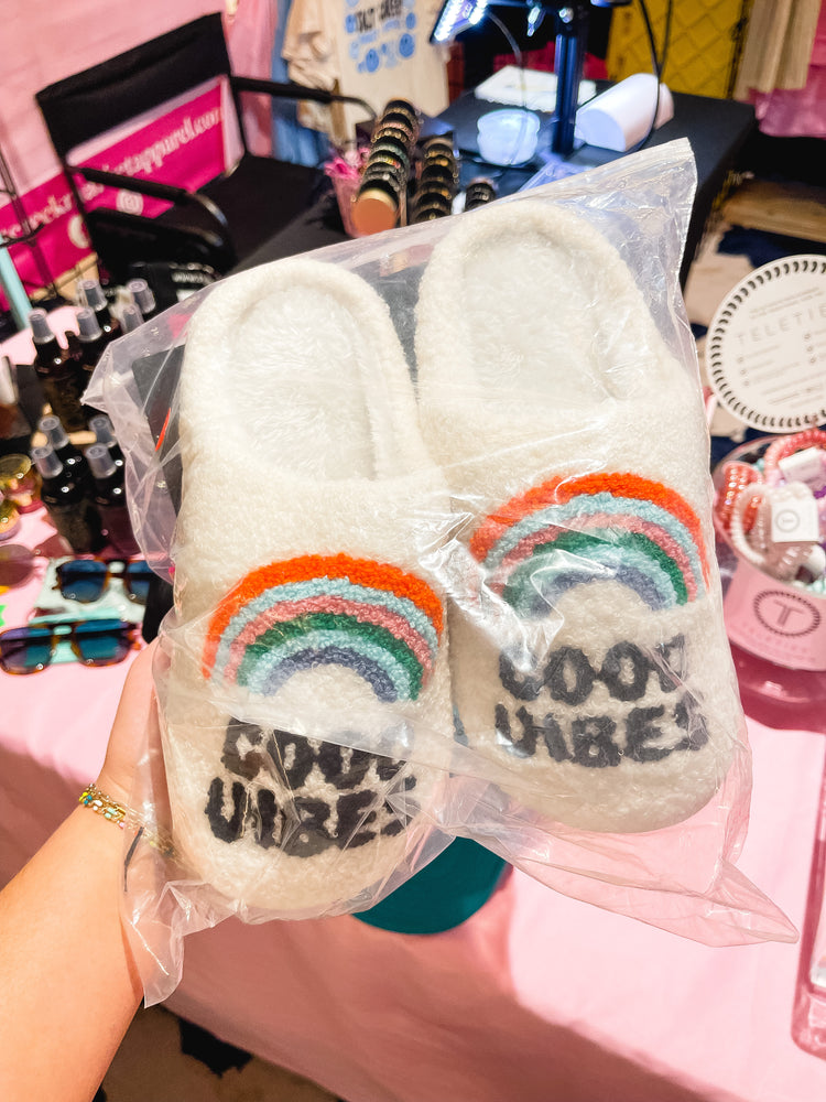 GOOD VIBES SLIPPERS